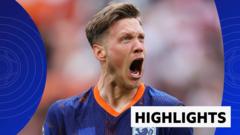 Highlights: Weghorst scores late as Dutch edge Poland