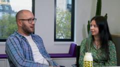 Luke y la genealogista Laura House.