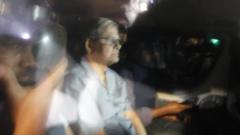 মির্জা ফখরুলকে আদালতে পেশ করার জন্য নিয়ে যাওয়া হচ্ছে