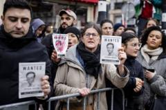 Hollanda Ulusal Holokost Müzesi’nin açılışına katılan İsrail Cumhurbaşkanı Herzog protesto edildi