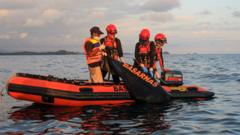 Mayat diduga pengungsi Rohingya ditemukan di perairan Aceh Jaya, korban kapal 'terbalik' di Aceh Barat?