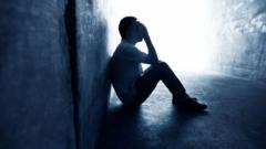 بیرون ملک جانے کے خواہشمند