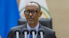 Perezida Paul Kagame yavuze ko biteye isoni ko benshi bavuga ko bashaka umuti w'ikibazo cya Congo ariko ntigikemuke
