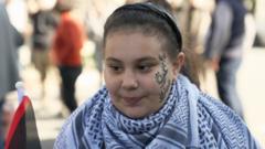 gösterici genç kız