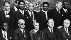 1969లో లండన్‌లో జరిగిన కామన్వెల్త్ దేశాధినేతల సదస్సులో పాల్గొన్న ఇందిరాగాంధీ