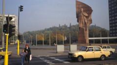 Lenin-Statue auf dem Lenin-Platz in Ost-Berlin im Oktober 1989