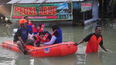 Banjir Demak terparah dalam 30 tahun terakhir - Apakah bencana ini berkaitan dengan Selat Muria?