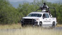 Patrullas en la carretera 85D de Monterrey a Nuevo Laredo