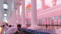 Đại giáo đường Hồi giáo Sultan Omar Ali Saifuddien ở Bandar Seri Begawan, Brunei