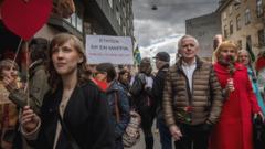 Протесты против коронавирусных ограничений в Стокгольме