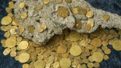 Over 350 gold coins found on board a fleet of Spanish galleons that sunk enroute to Cuba from Spain 300 years ago - 19 August 2015