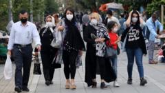 کرونا در ایران؛ لغو جلسه سران در پی اعتراض روحانی به قالیباف