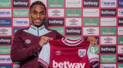 West Ham complete deal for Leeds forward Summerville