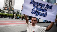 Praktik 'beli suara' dan tujuh potensi kecurangan lainnya saat pencoblosan dan penghitungan di TPS