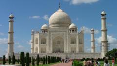 Dhismaha Taj Mahal 