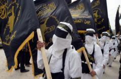 Gazze'de yürüyüş düzenleyen örgüt üyeleri