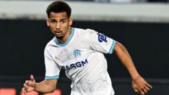 Everton sign forward Ndiaye on five-year deal