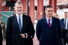 El rey Felipe VI de España con Pedro Sánchez.