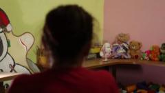 Mujer dando la espalda