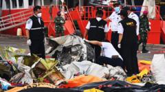 Puing-puing dari kecelakaan pesawat Sriwijaya Air PK-CLC
