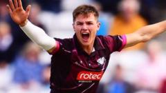 Hampshire sign seamer Baker for 2025