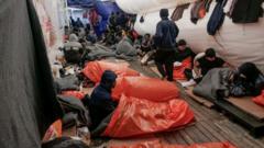 O﻿cean Viking gemisindeki göçmenler zor şartlarda kalıyor