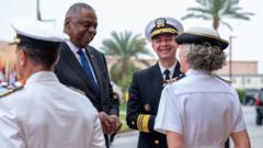 وزير الدفاع الأمريكي لويد أوستن يلتقي بمسؤولين في الأسطول الخامس الأمريكي والقوات البحرية المشتركة خلال زيارته للمنامة الأسبوع الماضي