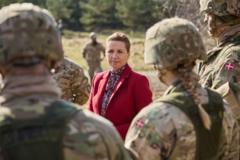 Danimarka ilk defa kadınları zorunlu askerliğe dahil etmeyi planlıyor