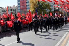 Sivas'taki törende gaziler de yürüdü