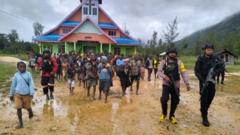 Konflik bersenjata di Papua, ribuan warga sipil Paniai mengungsi - 'Roh Kudus, berkati kami agar bisa selamat'