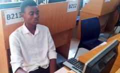 Les adolescents nigérians ne connaissent pas les ordinateurs mais veulent les redémarrer