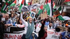 Thousands join pro-Palestinian march in London