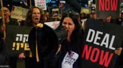 محتجون في تل أبيب يطالبون بإطلاق سراح آمن للرهائن الإسرائيليين