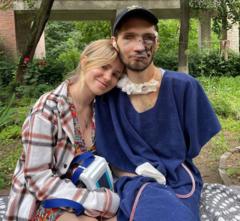 Alina y Andrii en el centro de rehabilitación