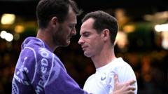 Murray thanks Wimbledon for 'emotional' farewell celebration