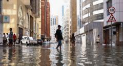 Apakah hujan buatan jadi penyebab banjir di Dubai?