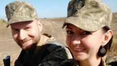 «Pasé de ser recién casada a viuda en solo dos días»: el amargo relato de una mujer ucraniana que sobrevivió al asedio ruso de Mariúpol