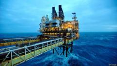 In pictures: North Sea oil and gas - BBC News