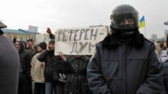 Tensions ease in Ukraine's second city of Kharkiv - BBC News