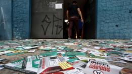Sujeira deixada por propaganda eleitoral em São Paulo
