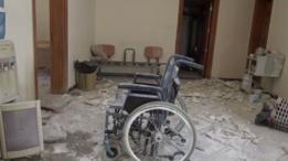 Sala do hospital destruída após explosão
