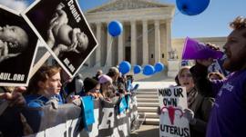 5 explicaciones para el récord (a la baja) en la tasa de abortos en EE.UU.