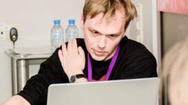 Iván Golunov: retiran los cargos contra el periodista de investigación ruso cuya detención causó indignación