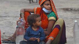 दक्षिण भारत को चमकाने वाले यूपी-बिहार के मज़दूर दर-दर भटकने को मजबूर