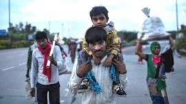 कोरोना वायरस से पीएम मोदी की लड़ाई में 70 फ़ीसदी आबादी ग़ायब है- नज़रिया