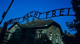 El protocolo de Auschwitz: el audaz escape que reveló al mundo los horrores del campo de exterminio (y el dilema moral que provocó)