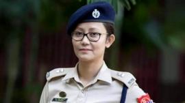 मणिपुर: ड्रग्स माफ़िया की गिरफ़्तारी और महिला पुलिस ऑफ़िसर पर 'मुख्यमंत्री के दबाव' की कहानी