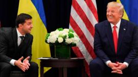 La Casa Blanca revela detalles de la controvertida llamada entre Trump y el presidente de Ucrania que desató el proceso de 