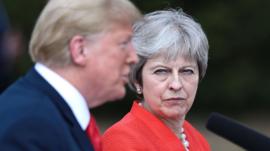 Por qué Reino Unido y Estados Unidos acabaron sumidos en crisis políticas tan graves y quiénes son los grandes beneficiados