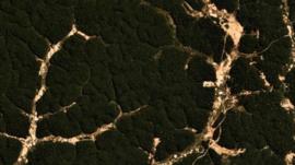 Guía interactiva | Las imágenes aéreas que muestran el enorme avance de la minería ilegal en la Amazonía en sólo 7 meses